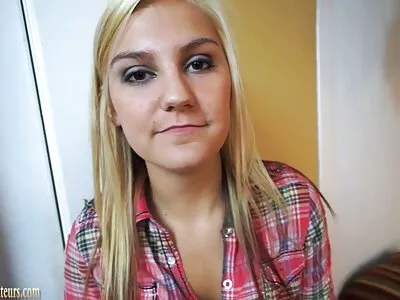 Suurte rindadega naine Dee Williams andis oma mehele seksuaalse seks poro vabastuse.