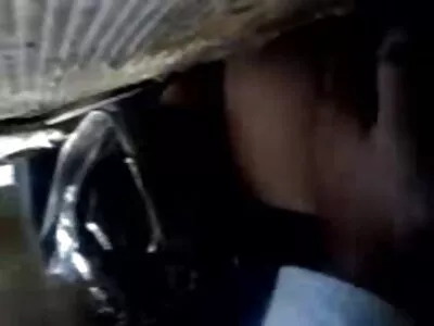 Kurvikas pruunijuukseline seks videolar 3gp tüdruk teenindab mehi.