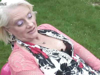 Heaven Ray tegi poiss-sõbrale sex net porno hindamatu kingituse.